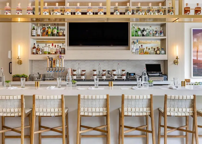 Cambria Hotel Calabasas - Malibu